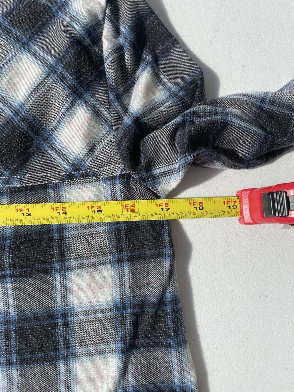 Fashion Nova Women’s Blue Plaid Button Down Flannel Shirt Size Small - Picture 6 of 8